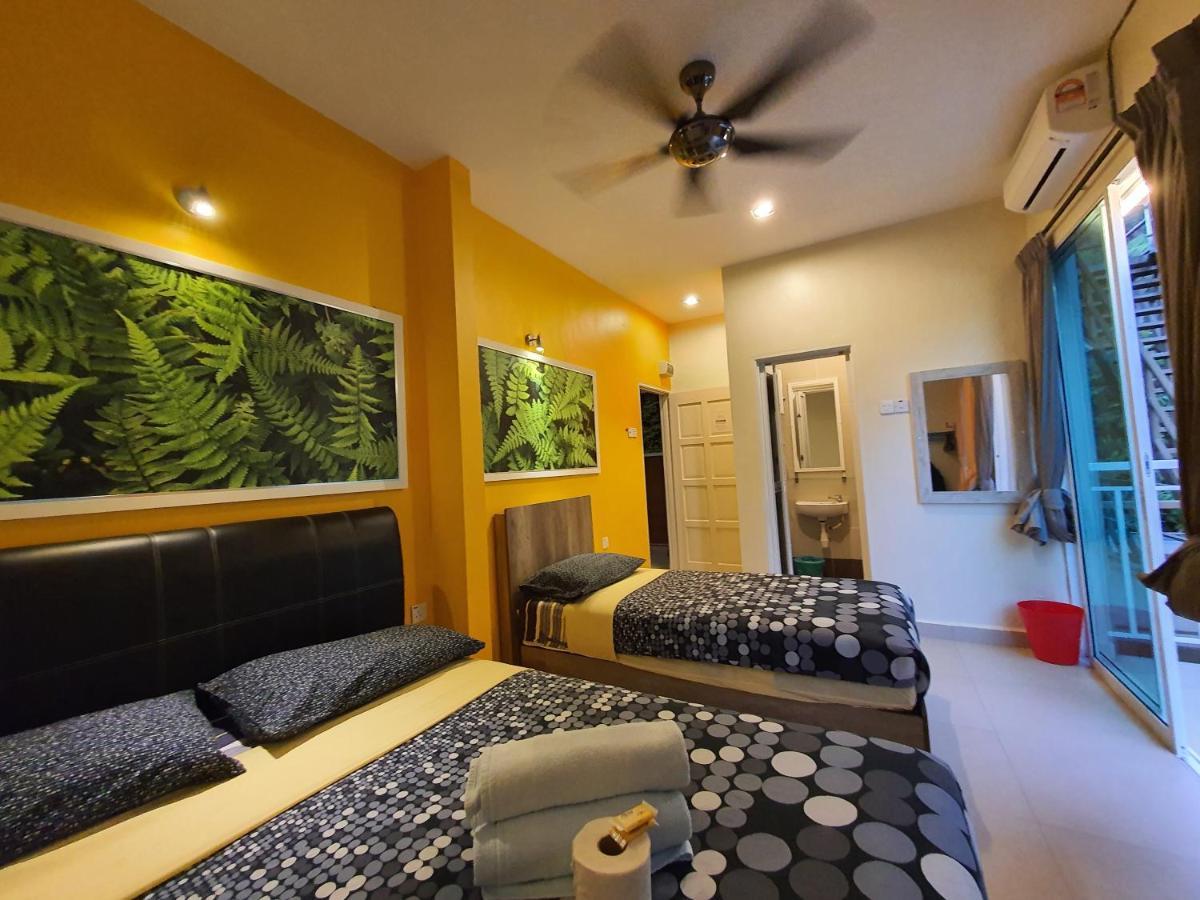 קמרון היילנדס Fathers Guesthouse Bungalow מראה חיצוני תמונה