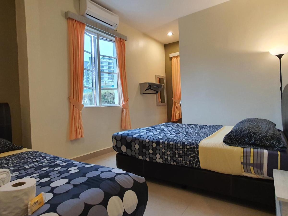 קמרון היילנדס Fathers Guesthouse Bungalow מראה חיצוני תמונה