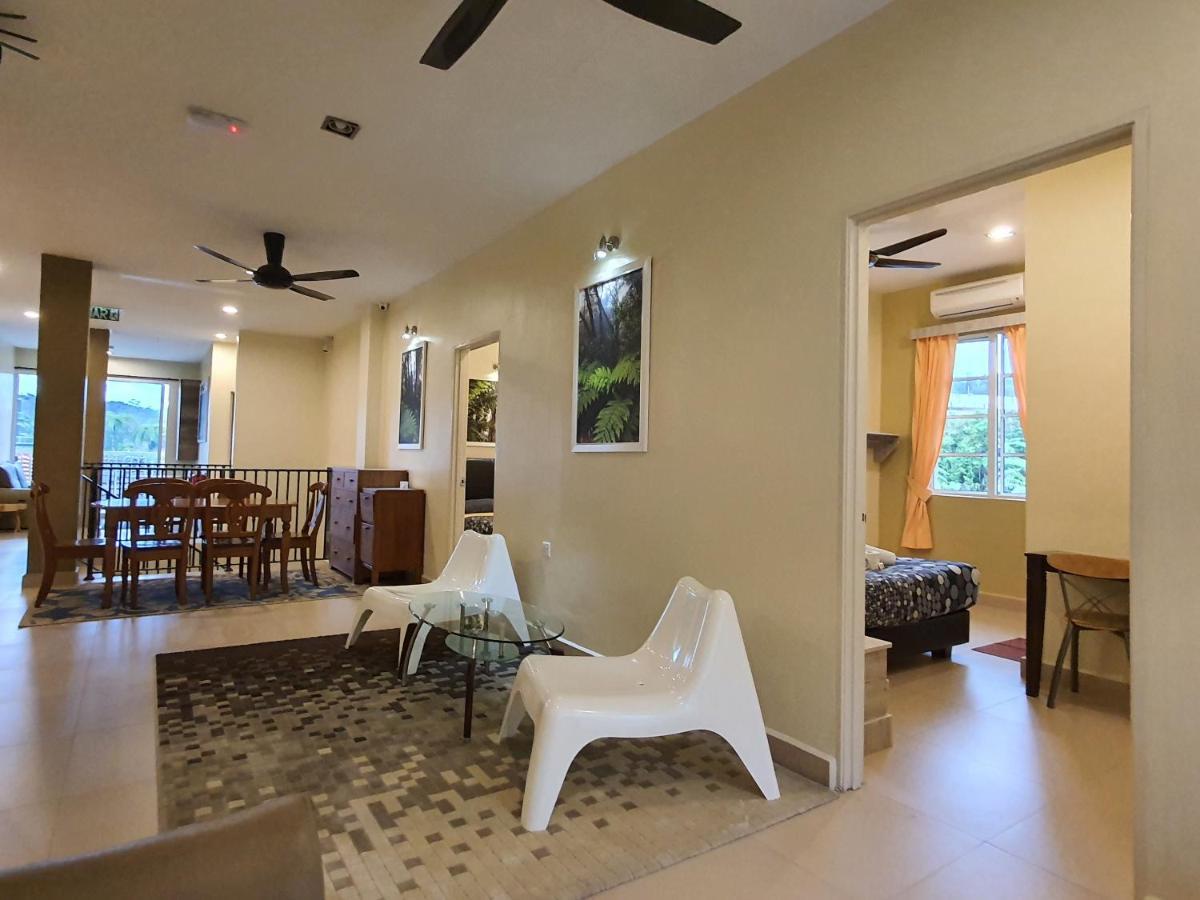 קמרון היילנדס Fathers Guesthouse Bungalow מראה חיצוני תמונה