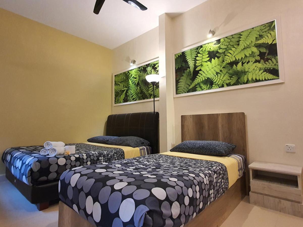 קמרון היילנדס Fathers Guesthouse Bungalow מראה חיצוני תמונה