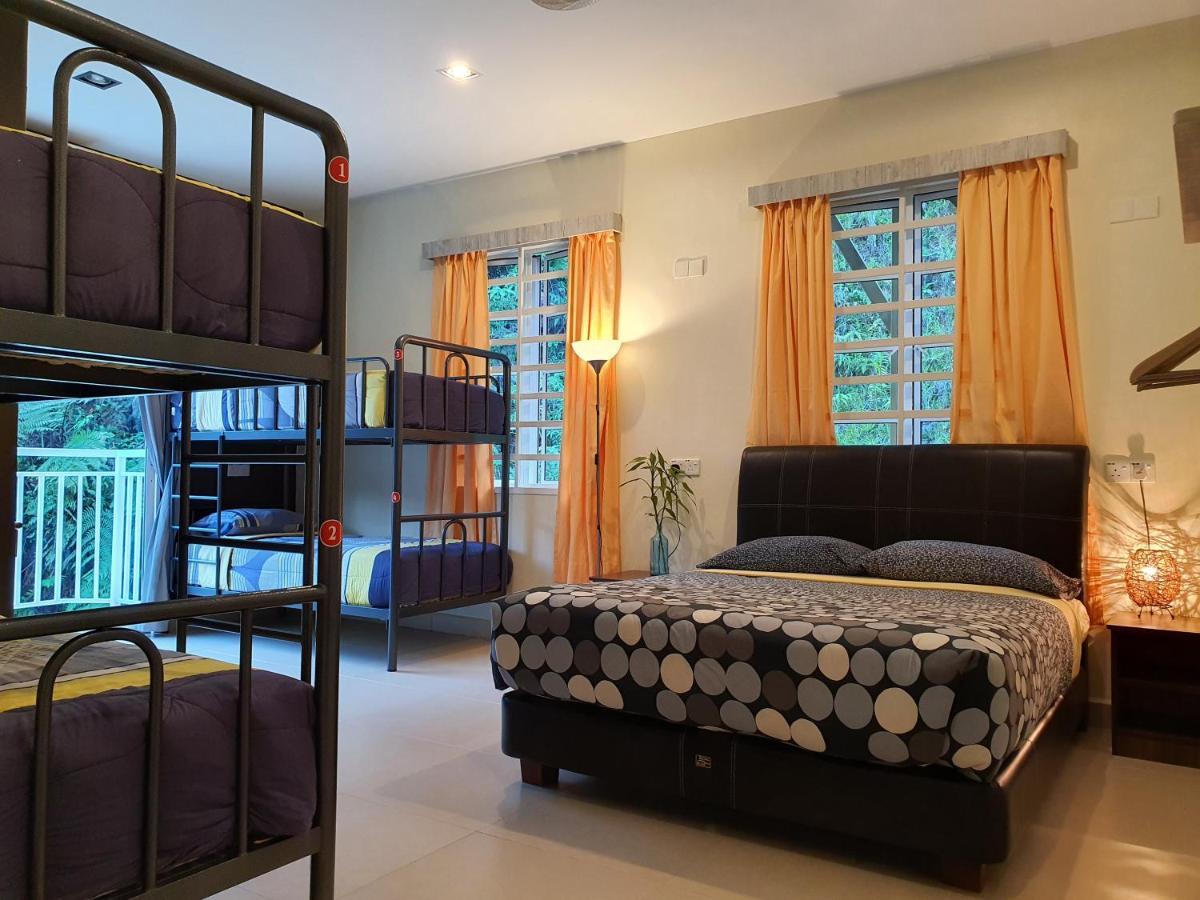 קמרון היילנדס Fathers Guesthouse Bungalow מראה חיצוני תמונה