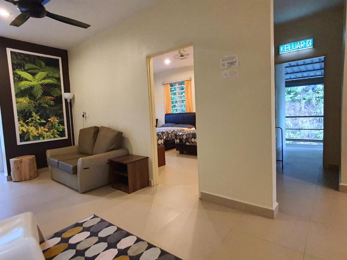 קמרון היילנדס Fathers Guesthouse Bungalow מראה חיצוני תמונה