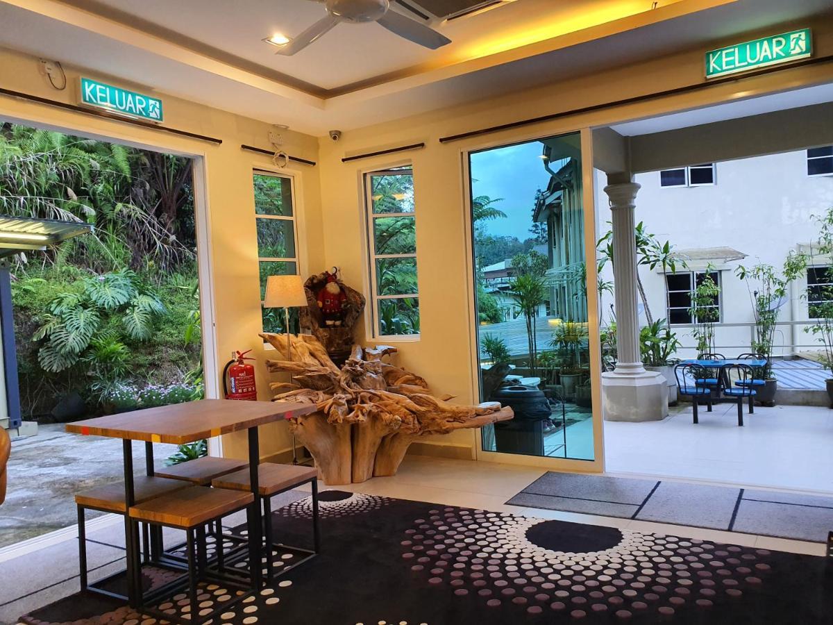 קמרון היילנדס Fathers Guesthouse Bungalow מראה חיצוני תמונה
