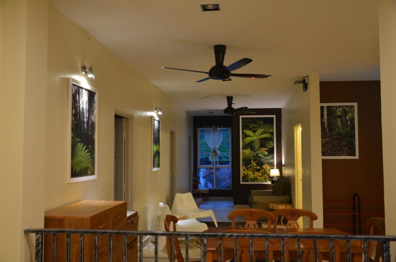 קמרון היילנדס Fathers Guesthouse Bungalow מראה חיצוני תמונה